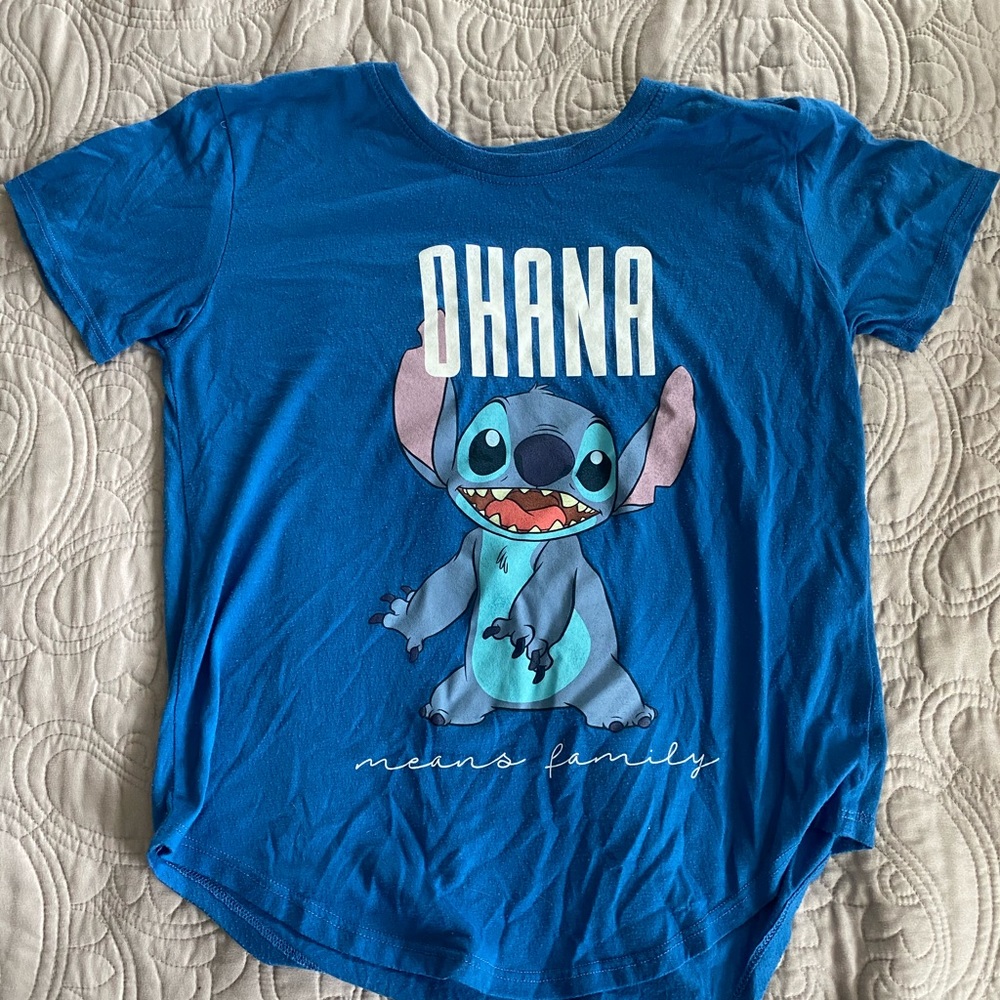 A blue Stitch shirt